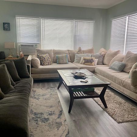 5 Min To Beach Large Living Room Fenced Backyard Bbq Firepit Driveway Boat Parking Lake Worth Beach Kültér fotó