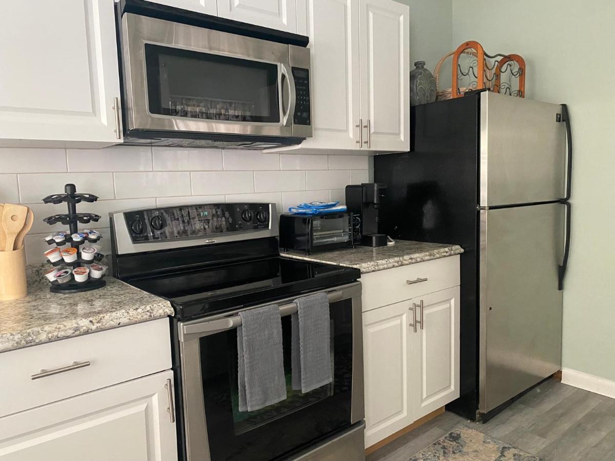 5 Min To Beach Large Living Room Fenced Backyard Bbq Firepit Driveway Boat Parking Lake Worth Beach Kültér fotó