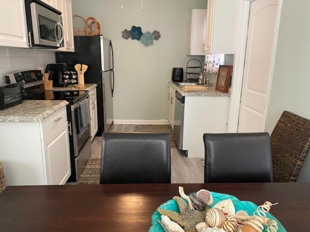 5 Min To Beach Large Living Room Fenced Backyard Bbq Firepit Driveway Boat Parking Lake Worth Beach Kültér fotó
