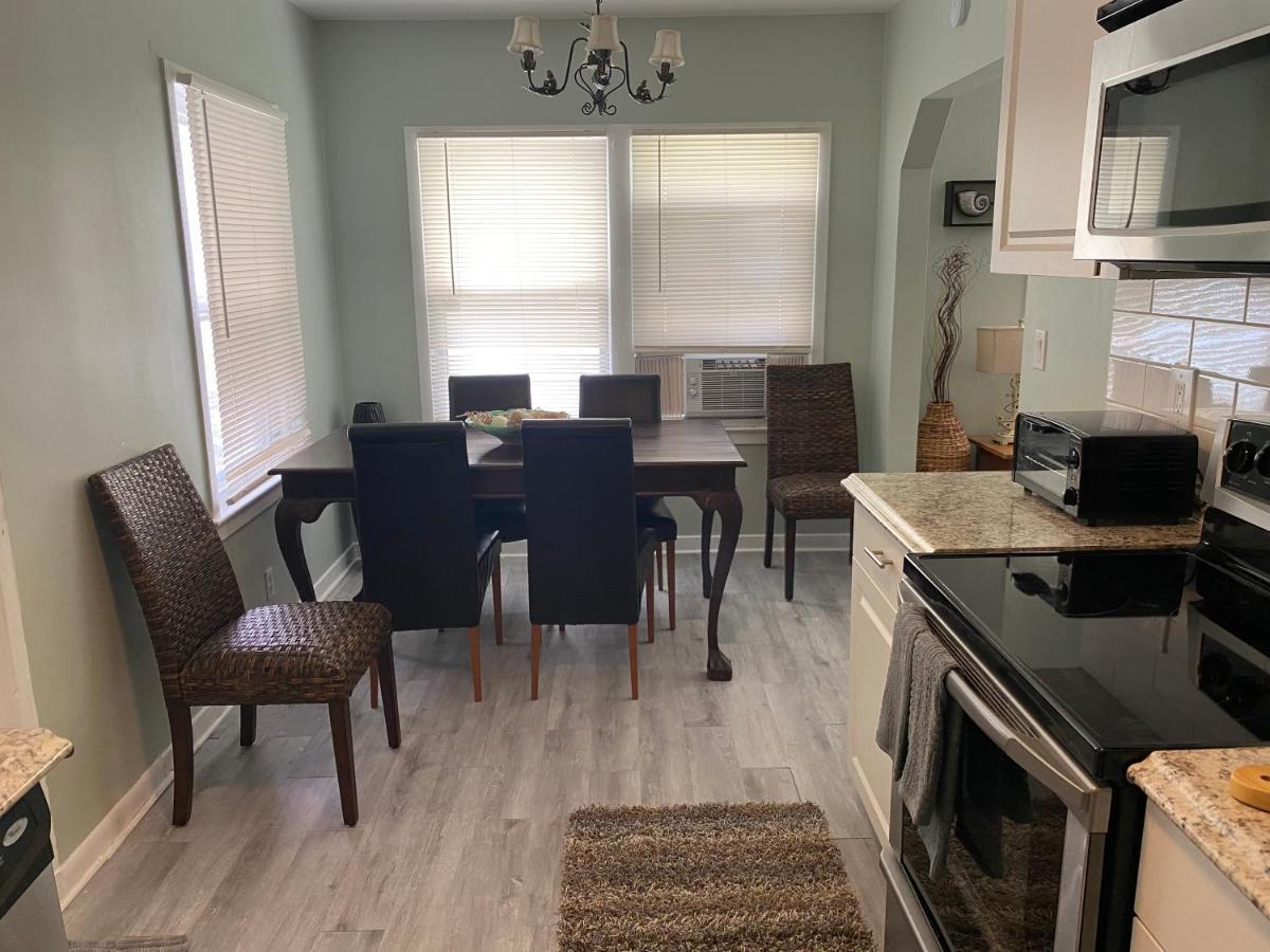 5 Min To Beach Large Living Room Fenced Backyard Bbq Firepit Driveway Boat Parking Lake Worth Beach Kültér fotó