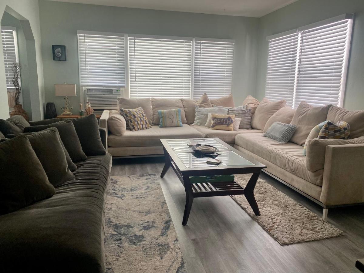 5 Min To Beach Large Living Room Fenced Backyard Bbq Firepit Driveway Boat Parking Lake Worth Beach Kültér fotó