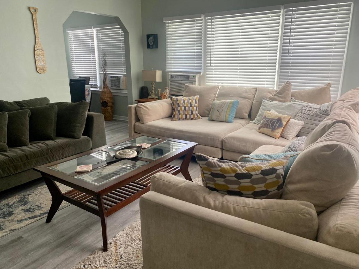 5 Min To Beach Large Living Room Fenced Backyard Bbq Firepit Driveway Boat Parking Lake Worth Beach Kültér fotó