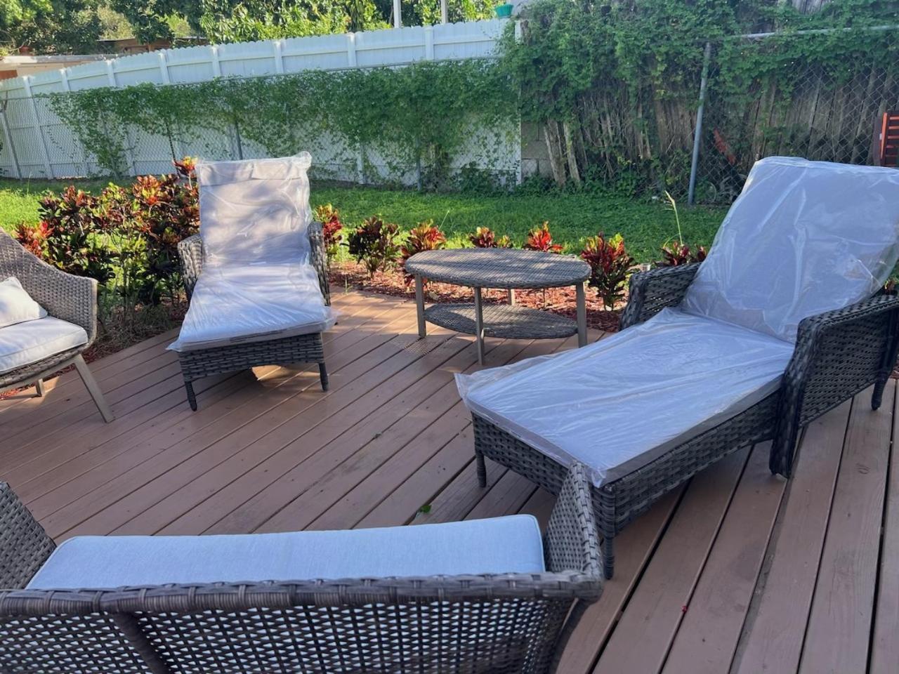5 Min To Beach Large Living Room Fenced Backyard Bbq Firepit Driveway Boat Parking Lake Worth Beach Kültér fotó