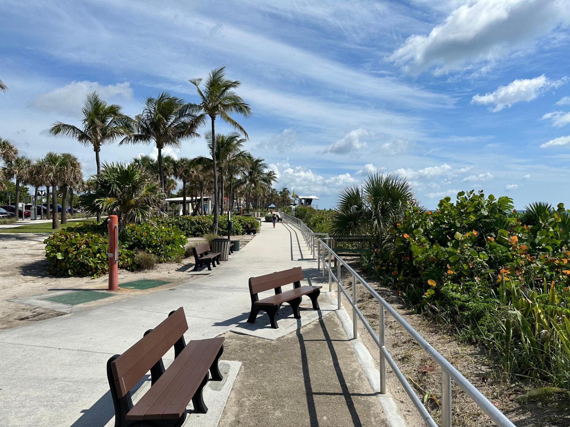 5 Min To Beach Large Living Room Fenced Backyard Bbq Firepit Driveway Boat Parking Lake Worth Beach Kültér fotó